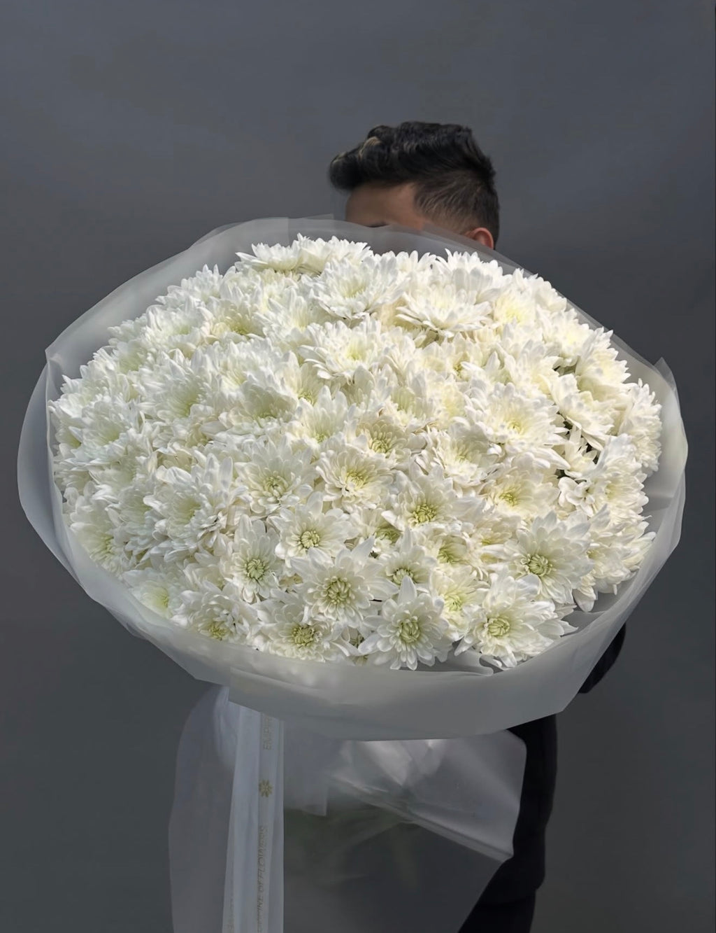 MONO BOUQUET CARNATIONS